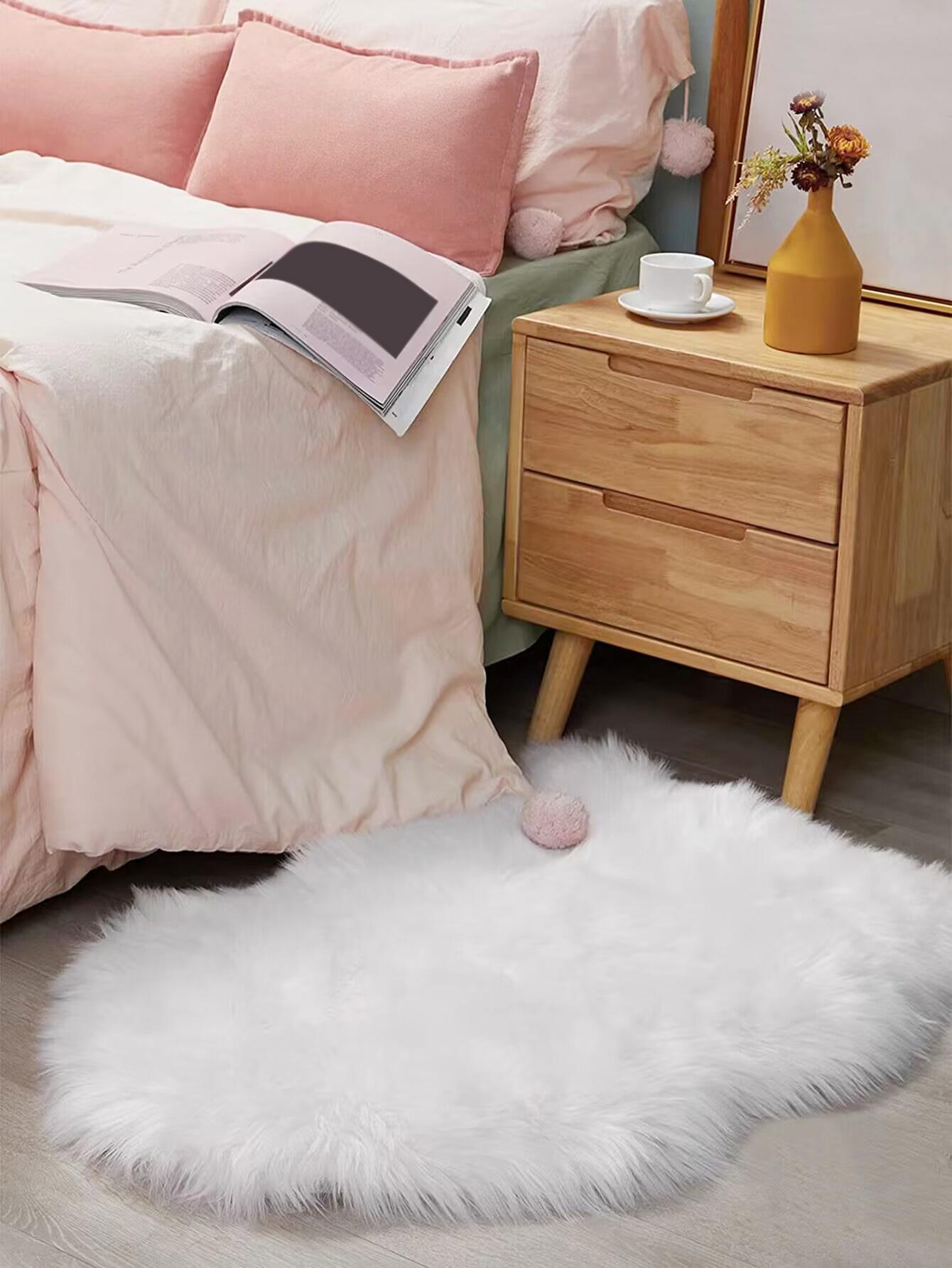 Living Room Bedroom Decoration Profiled Plush Carpet Floor Mat Thickened Foft Fluffy 40cmx60cm
Living Room Bedroom Decoration Profiled Plush Carpet Floor Mat Thickened Foft Fluffy 40cmx60cm