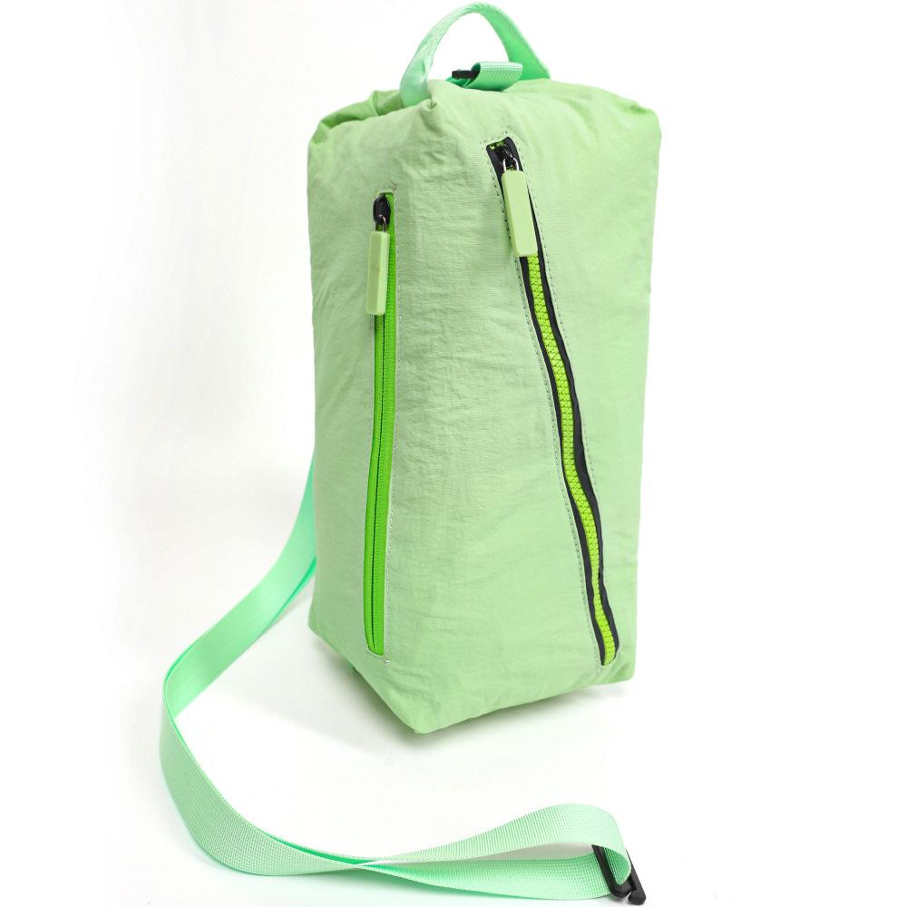 Spring nylon messenger bag large capacity breast bag men and women with the same shoulder multi-functional fitness bag зелений
Spring nylon messenger bag large capacity breast bag men and women with the same shoulder multi-functional fitness bag зелений