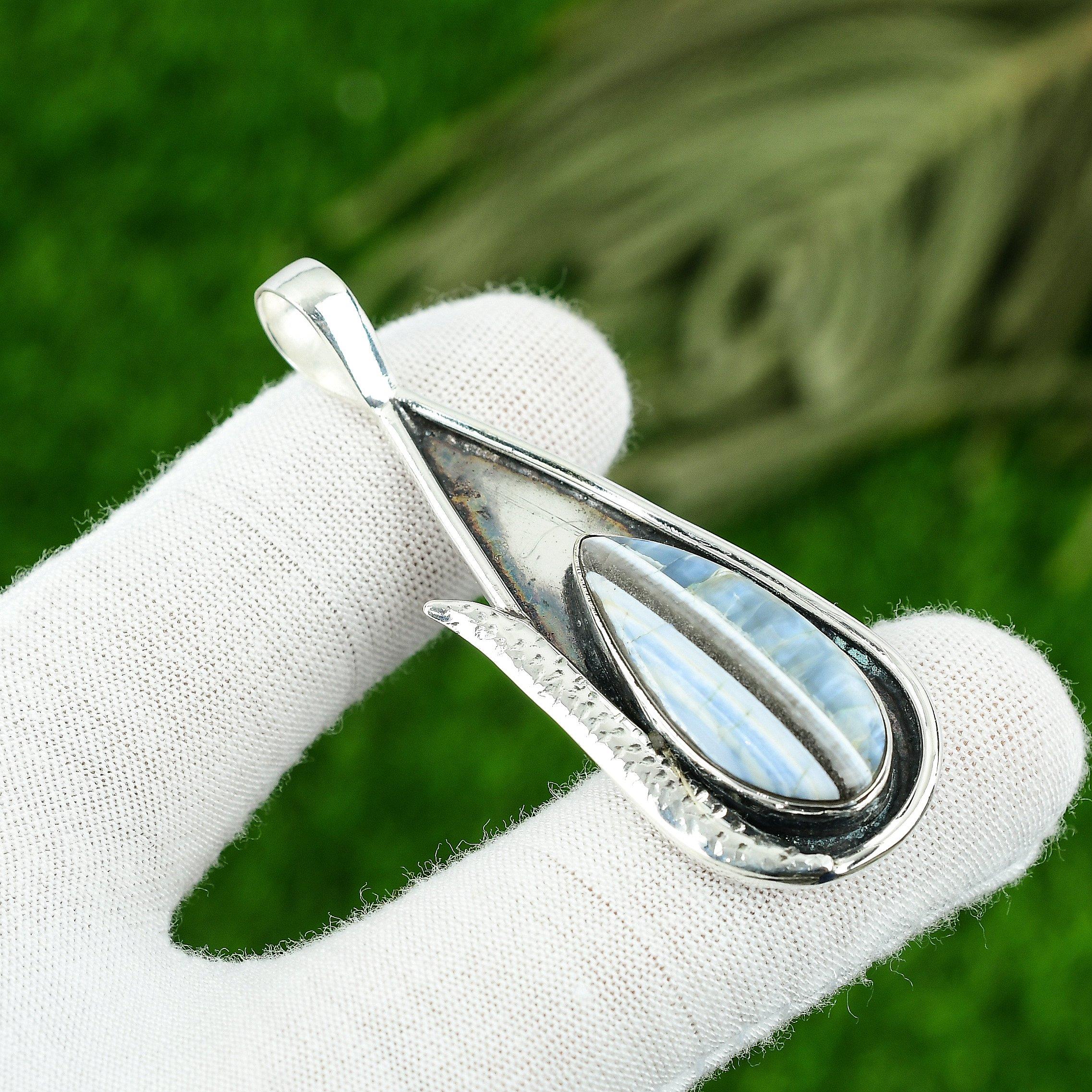 Owhyee Blue Opal Gemstone 925 Sterling Silver Wedding Bezel Wife Pendant Jewelry
Owhyee Blue Opal Gemstone 925 Sterling Silver Wedding Bezel Wife Pendant Jewelry
