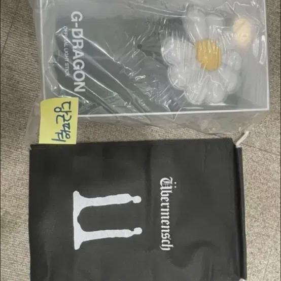 Оригинальный запечатанный чир-стик G-dragon Daisy
Оригинальный запечатанный чир-стик G-dragon Daisy