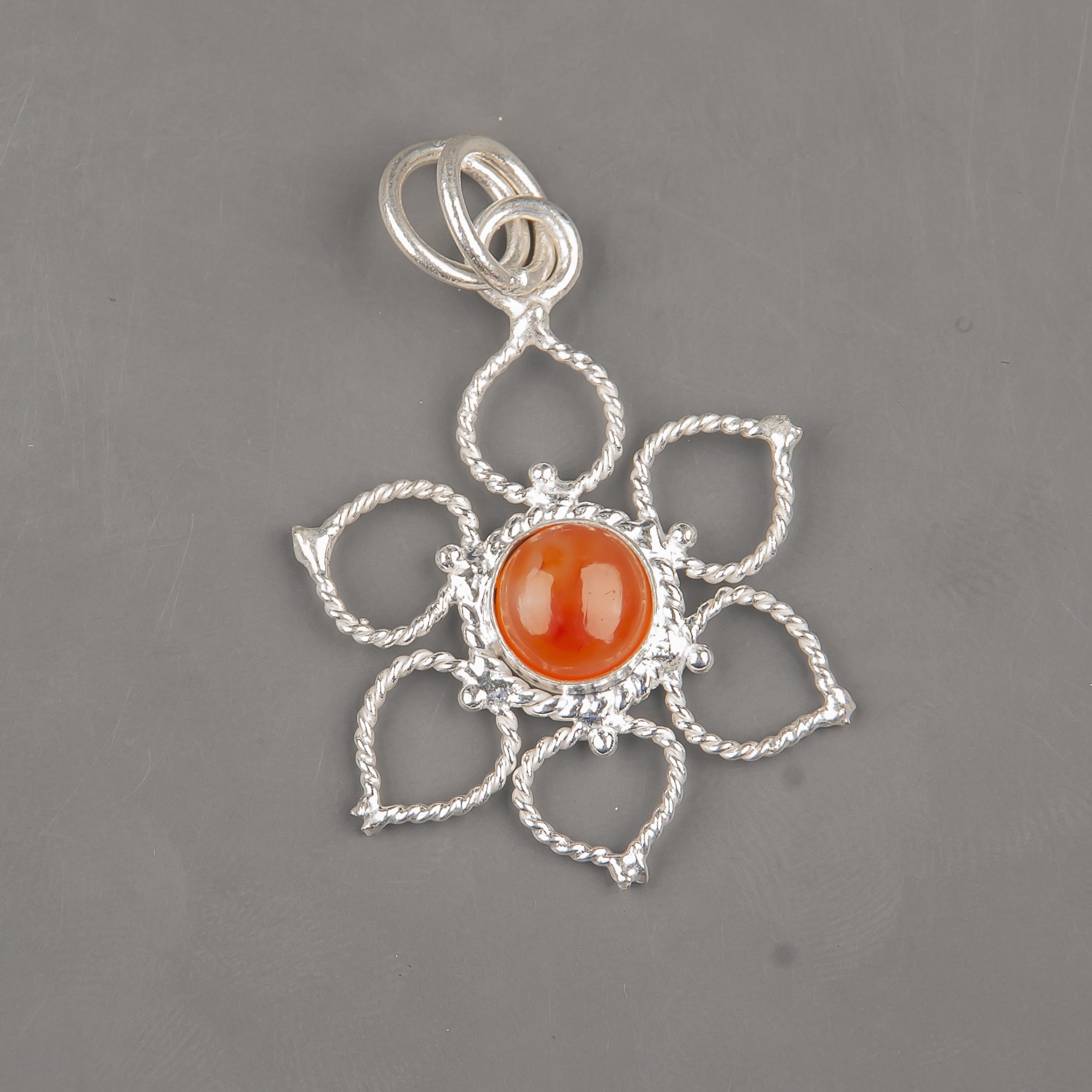 Carnelian 925 Solid Sterling Silver Pendant, Handmade Gemstone Pendant, Gifts For Friend Bohemian Pendant For Love 1.44 Inches помаранчевий
Carnelian 925 Solid Sterling Silver Pendant, Handmade Gemstone Pendant, Gifts For Friend Bohemian Pendant For Love 1.44 Inches помаранчевий