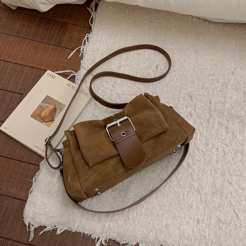 Faux Suede Women Axillary bags fashi ruched ladies Shoulder messenger Bag female handbag small Underarm Bag bolsa feminina коричневий
Faux Suede Women Axillary bags fashi ruched ladies Shoulder messenger Bag female handbag small Underarm Bag bolsa feminina коричневий