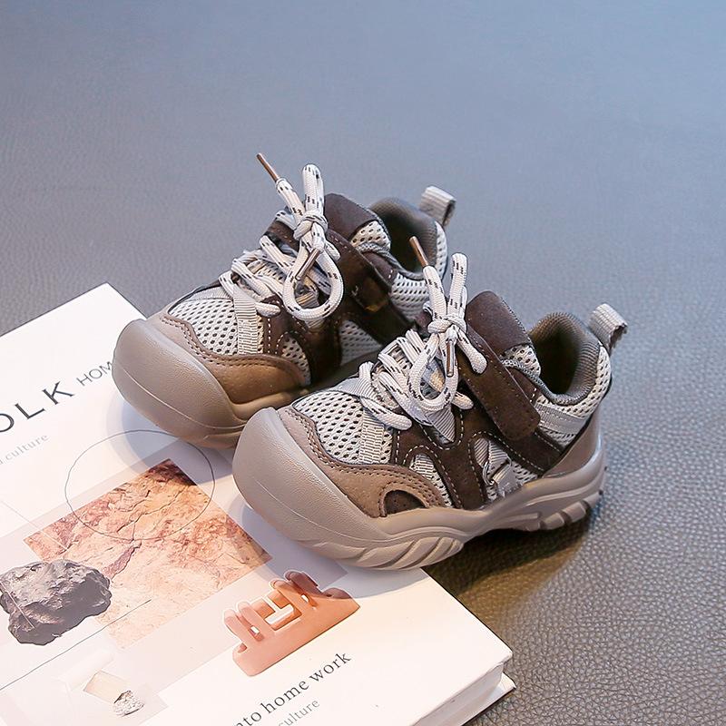 Детская обувь 2025 осень мальчики Япония и Корея немецкие тренировочные туфли девочки студенты уличные вирусные тренды универсальная спортивная обувь прилив 25 серый
Детская обувь 2025 осень мальчики Япония и Корея немецкие тренировочные туфли девочки студенты уличные вирусные тренды универсальная спортивная обувь прилив 25 серый