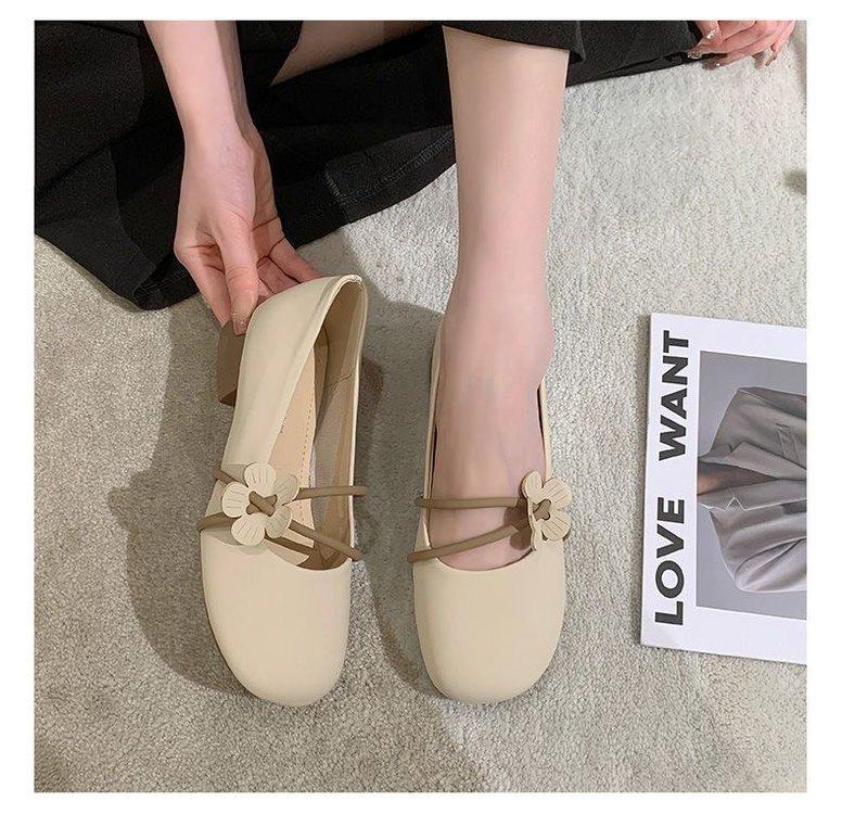 Soft-soled evening shoes women s 2025 autumn new casual retro one-pedal outer wear soft leather shallow mouth Doudou single shoes women 40
Soft-soled evening shoes women s 2025 autumn new casual retro one-pedal outer wear soft leather shallow mouth Doudou single shoes women 40