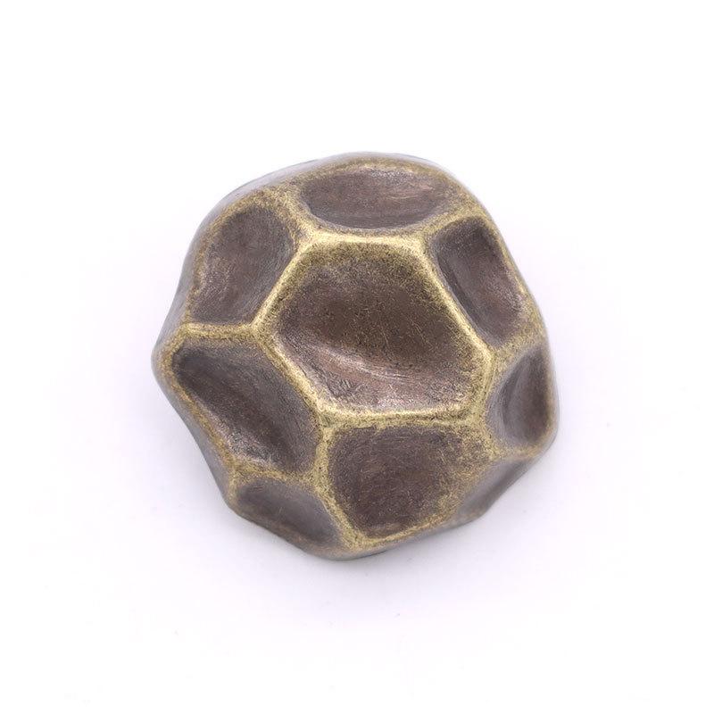 5pcs Metal Buttons Electroplated Imitation Old Retro Gold Bronze Buttons Coat Trench Coat Blazer Buttons 9*28L=18.0 MM
5pcs Metal Buttons Electroplated Imitation Old Retro Gold Bronze Buttons Coat Trench Coat Blazer Buttons 9*28L=18.0 MM