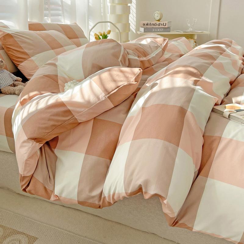 Комплект из четырех предметов из хлопка, выстиранного дважды, в клетку, однотонного цвета 1.2m bed
Комплект из четырех предметов из хлопка, выстиранного дважды, в клетку, однотонного цвета 1.2m bed