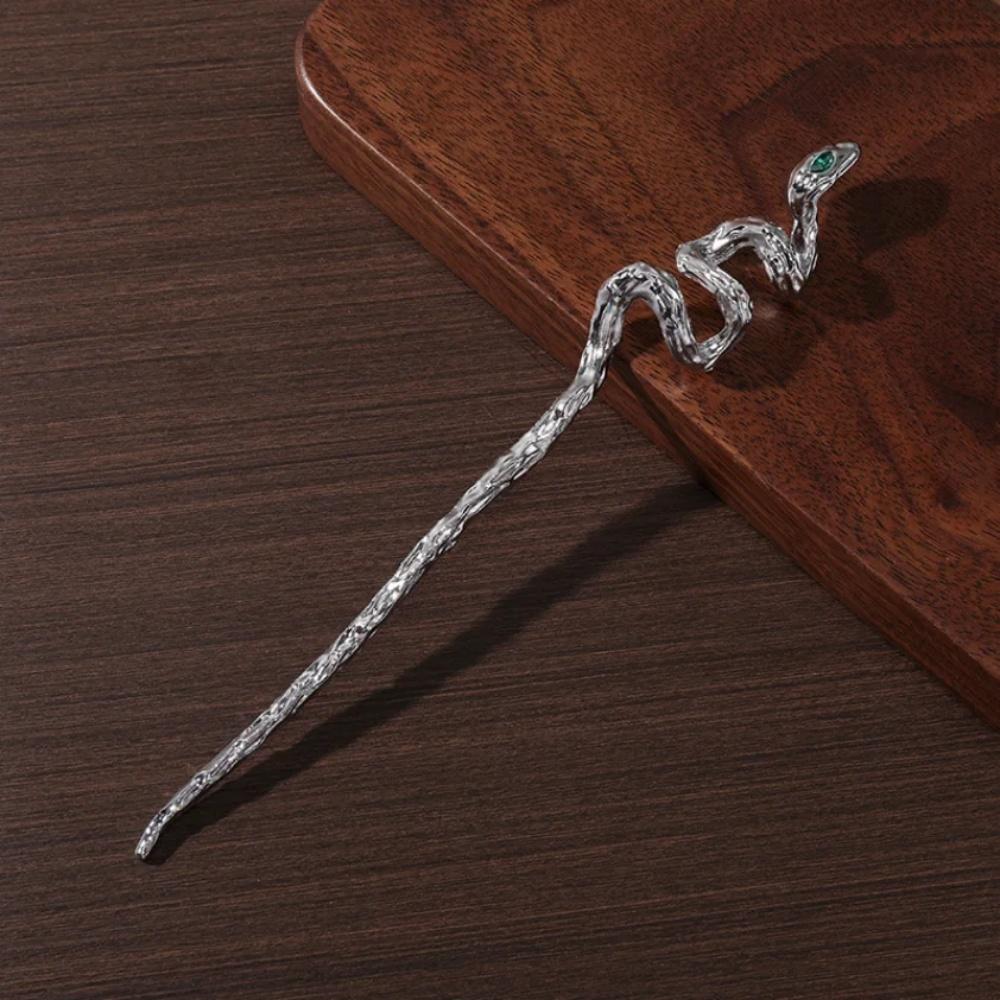 New Metal Hairpin Clips Minimalist Snake Shape Halloween Hair Sticks Chopstick Hair Accessories Hairstyle for Women Gifts
New Metal Hairpin Clips Minimalist Snake Shape Halloween Hair Sticks Chopstick Hair Accessories Hairstyle for Women Gifts