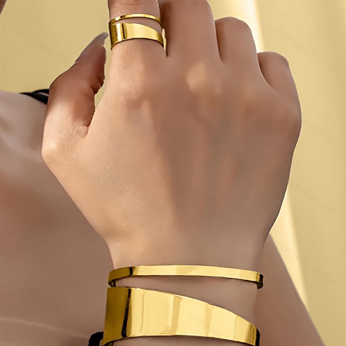 Red & Black Wide Face Opening Bracelet Ring Set Temperament Simple and Fashion Send Friends Hollow Creativity золотий жовтий колір
Red & Black Wide Face Opening Bracelet Ring Set Temperament Simple and Fashion Send Friends Hollow Creativity золотий жовтий колір
