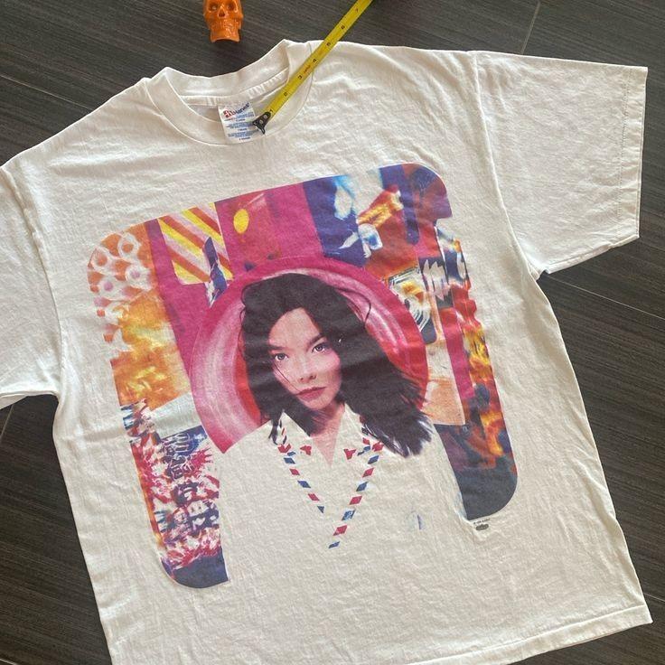1995 Bjork Post Album Art Shirt Short Sleeve S to 5XL BL377 Unisex T-Shirt M
1995 Bjork Post Album Art Shirt Short Sleeve S to 5XL BL377 Unisex T-Shirt M
