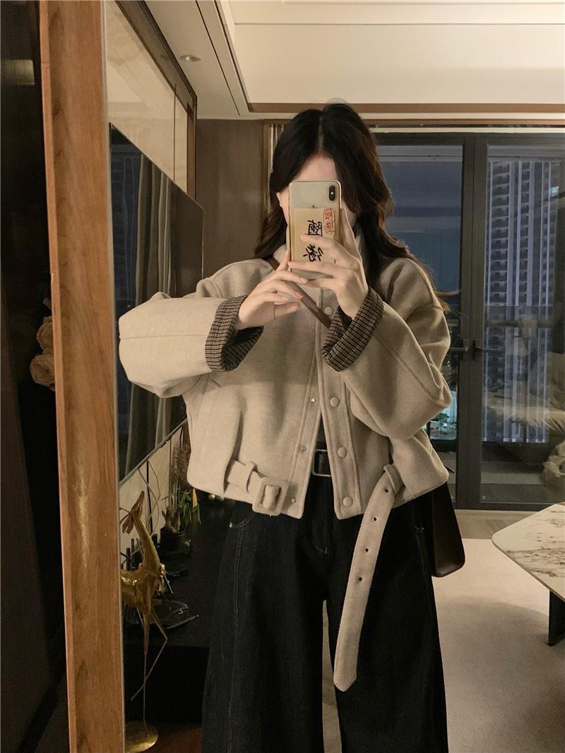 Women s Plus Size Woolen Stand Collar Belted Coat - New Autumn/Winter Design M
Women s Plus Size Woolen Stand Collar Belted Coat - New Autumn/Winter Design M