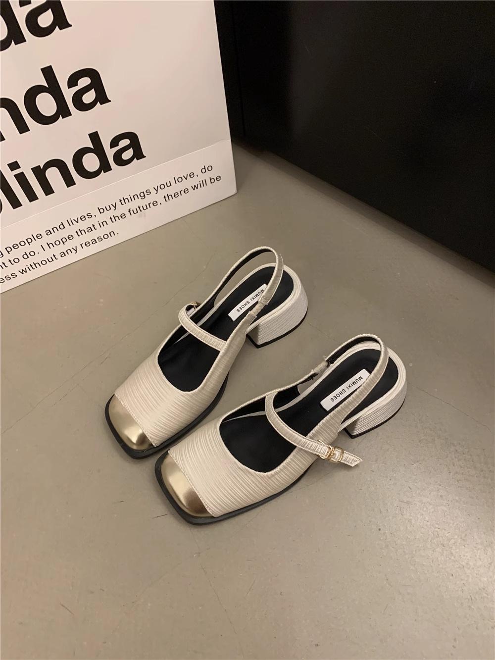 Туфли Мэри Джейн Xiaoxiangfeng на толстом каблуке, высокие каблуки, весенние и летние босоножки с ремешком сзади, корейская версия, одинарные туфли, женская обувь 39
Туфли Мэри Джейн Xiaoxiangfeng на толстом каблуке, высокие каблуки, весенние и летние босоножки с ремешком сзади, корейская версия, одинарные туфли, женская обувь 39