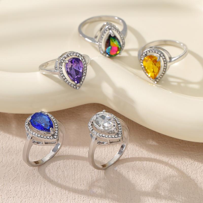 Water drop type diamond-set niche jewelry high-end sense versatile women s multi-color ring No. 6 жёлтый
Water drop type diamond-set niche jewelry high-end sense versatile women s multi-color ring No. 6 жёлтый