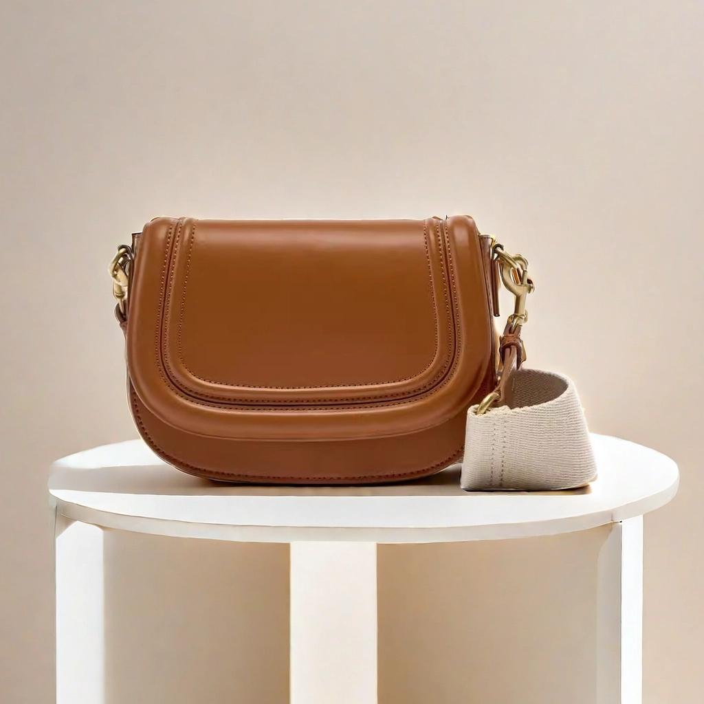 Women s leather armpit bags shoulder with chain crossbody bag vintage feminine armpit bags
Women s leather armpit bags shoulder with chain crossbody bag vintage feminine armpit bags