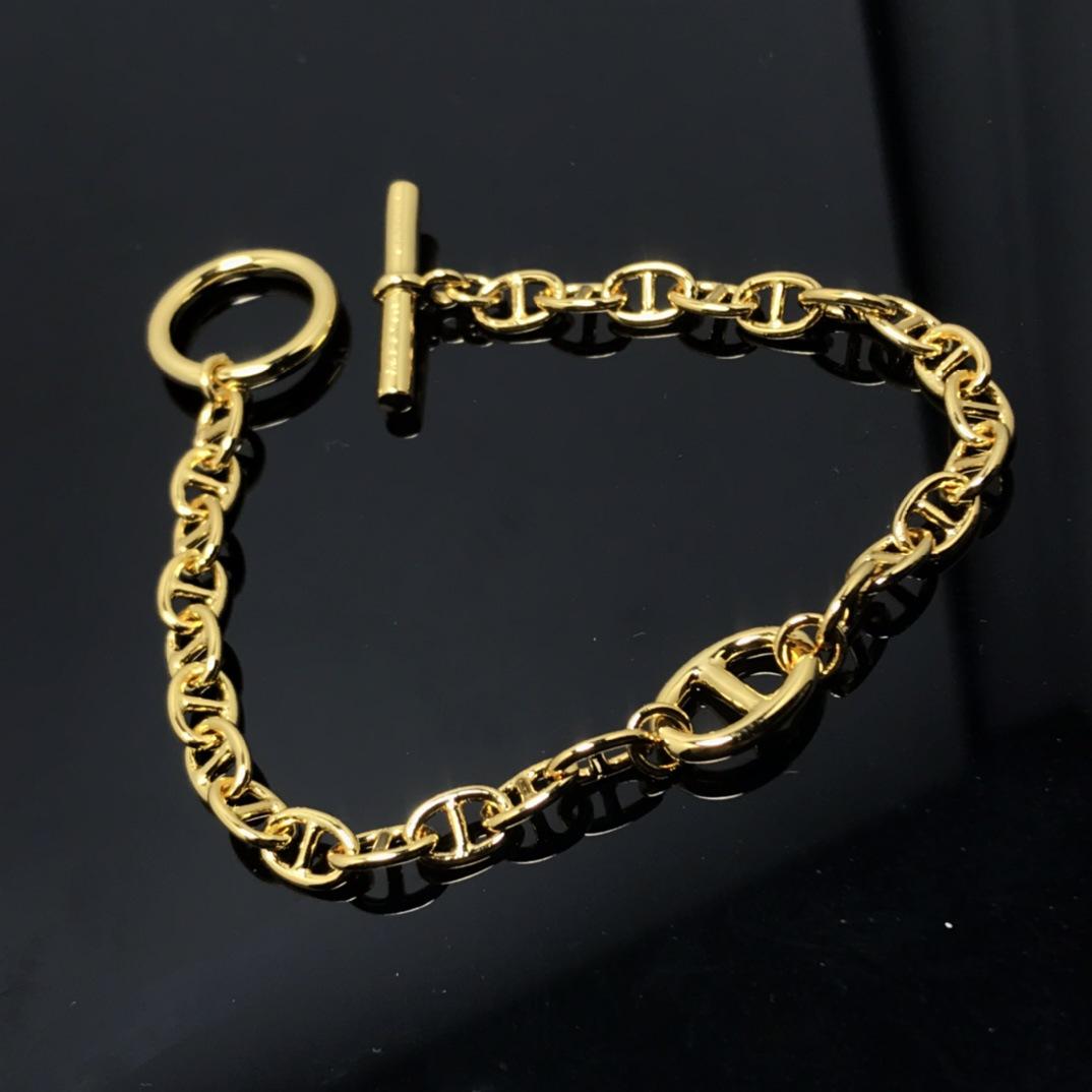 Exquisite Women s Gold V Nose Smooth Bracelet - Simple, Versatile Fashion Accessory золотой
Exquisite Women s Gold V Nose Smooth Bracelet - Simple, Versatile Fashion Accessory золотой
