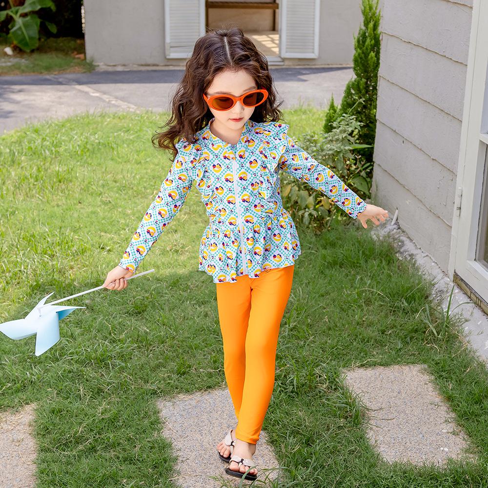 Korean Girls Long Sleeve Sun Protection Swimsuit, Quick-Drying, Cute Design, 2025 Size 100 
Korean Girls Long Sleeve Sun Protection Swimsuit, Quick-Drying, Cute Design, 2025 Size 100