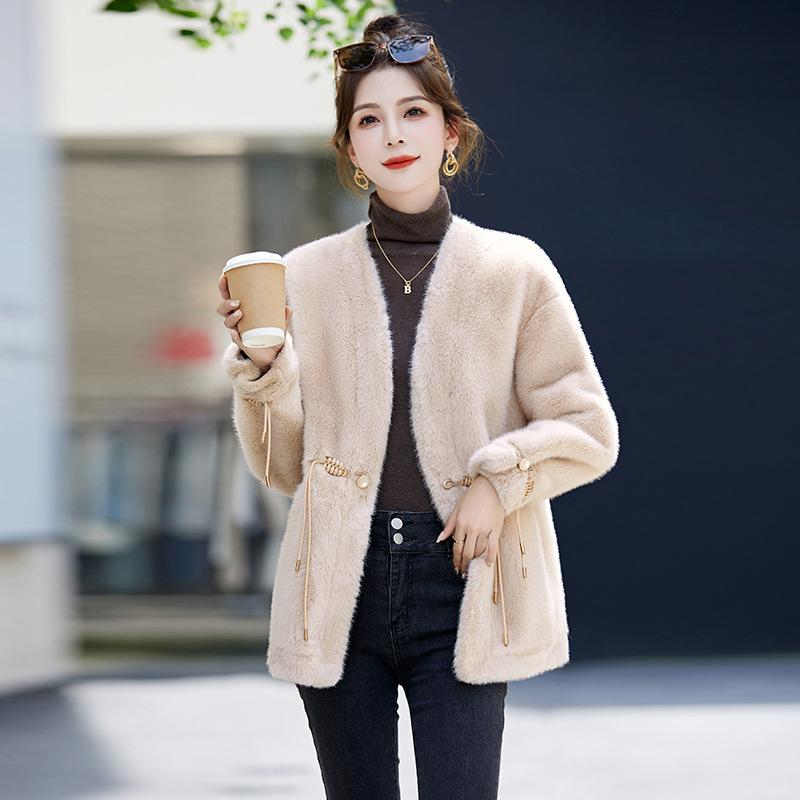 Женское пальто в стиле ретро Design Sense, маленького роста, осень и зима. Модная меховая шуба в западном стиле со встроенным искусственным мехом норки. XXL
Женское пальто в стиле ретро Design Sense, маленького роста, осень и зима. Модная меховая шуба в западном стиле со встроенным искусственным мехом норки. XXL