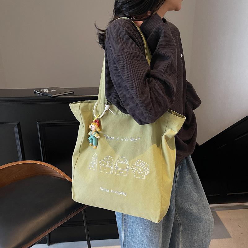 New 2025 shoulder bag large capacity canvas tote bag women s casual versatile cloth bag class bag
New 2025 shoulder bag large capacity canvas tote bag women s casual versatile cloth bag class bag