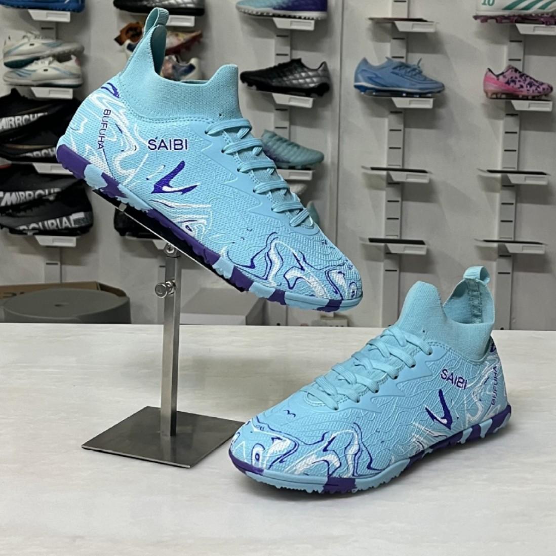New children s football shoes non-slip and wear-resistant youth training shoes comfortable and durable long nail broken nail football 39
New children s football shoes non-slip and wear-resistant youth training shoes comfortable and durable long nail broken nail football 39