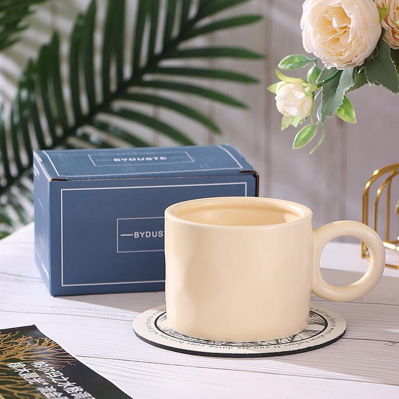 Large Capacity Ceramic Cup Milk Cup Hand Pinch Irregular Big Ears Ceramic Couple Coffee Internet Celebrity Mug 301-400ml
Large Capacity Ceramic Cup Milk Cup Hand Pinch Irregular Big Ears Ceramic Couple Coffee Internet Celebrity Mug 301-400ml