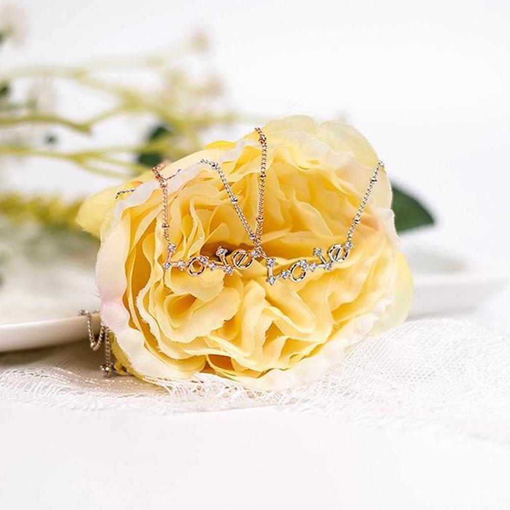 Sweet Love Necklace (3685480A) White
Sweet Love Necklace (3685480A) White