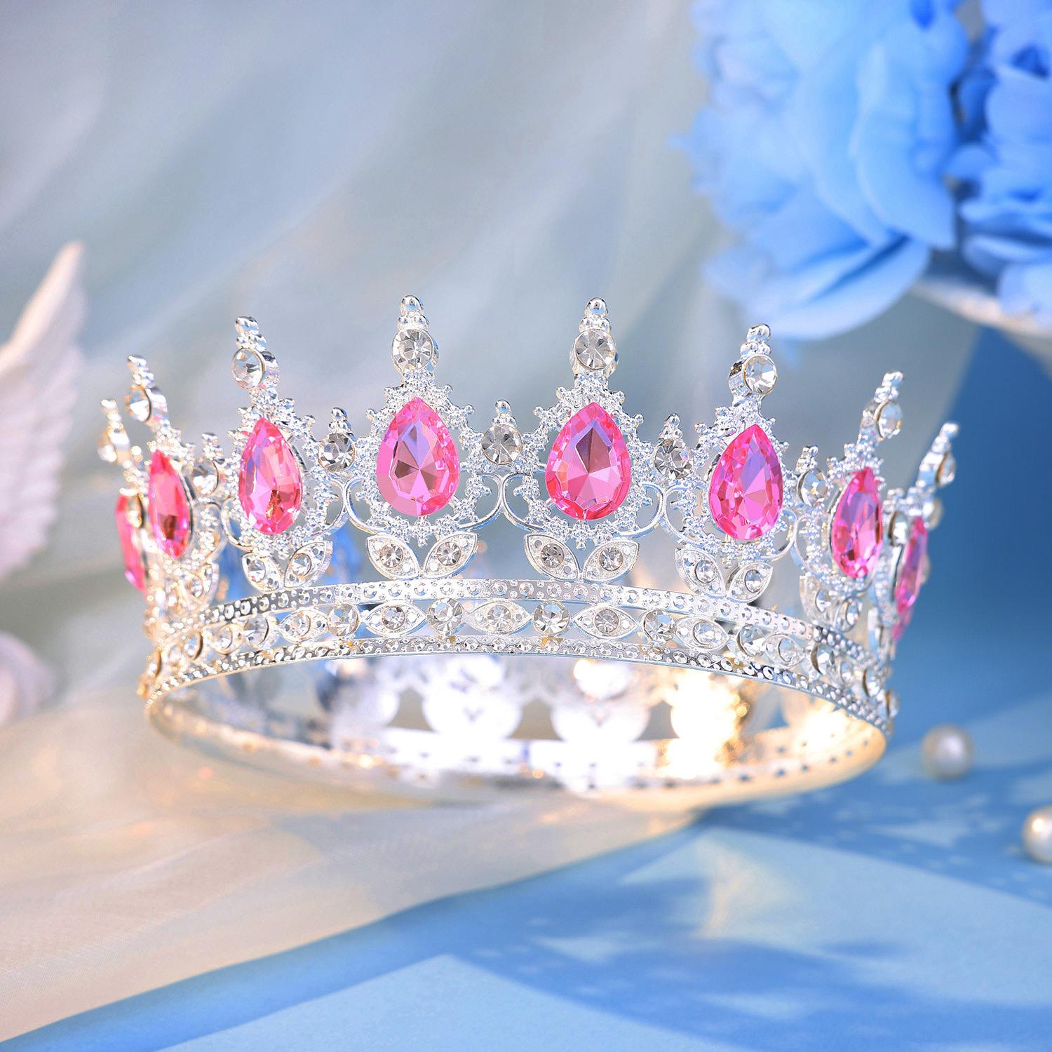 Round Silver Luxury Crystal Crown, Suitable for Birthday Parties, Cake Accessories, Flower Accessories, Holiday Gifts срібні рожевого кольору
Round Silver Luxury Crystal Crown, Suitable for Birthday Parties, Cake Accessories, Flower Accessories, Holiday Gifts срібні рожевого кольору