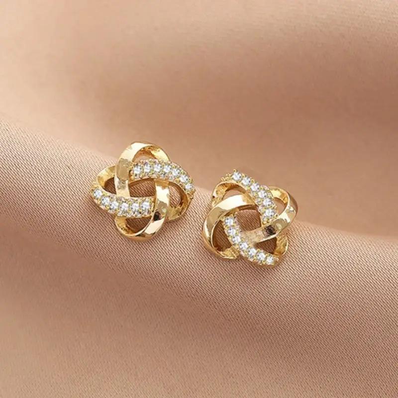 Huitan Fancy Knot Stud Earrings with Crystal Cubic Zirconia Temperament Gold Color Ear Stud for Women Wedding Everyday Zircon
Huitan Fancy Knot Stud Earrings with Crystal Cubic Zirconia Temperament Gold Color Ear Stud for Women Wedding Everyday Zircon