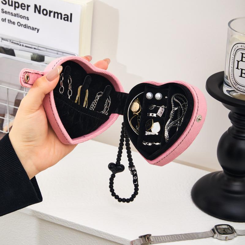 1PC Ring Jewellery Storage Portable Heart Shaped Cake Mini Jewellery Box Pendant Cowboy Travel Accessories Vintage Multi-Style
1PC Ring Jewellery Storage Portable Heart Shaped Cake Mini Jewellery Box Pendant Cowboy Travel Accessories Vintage Multi-Style