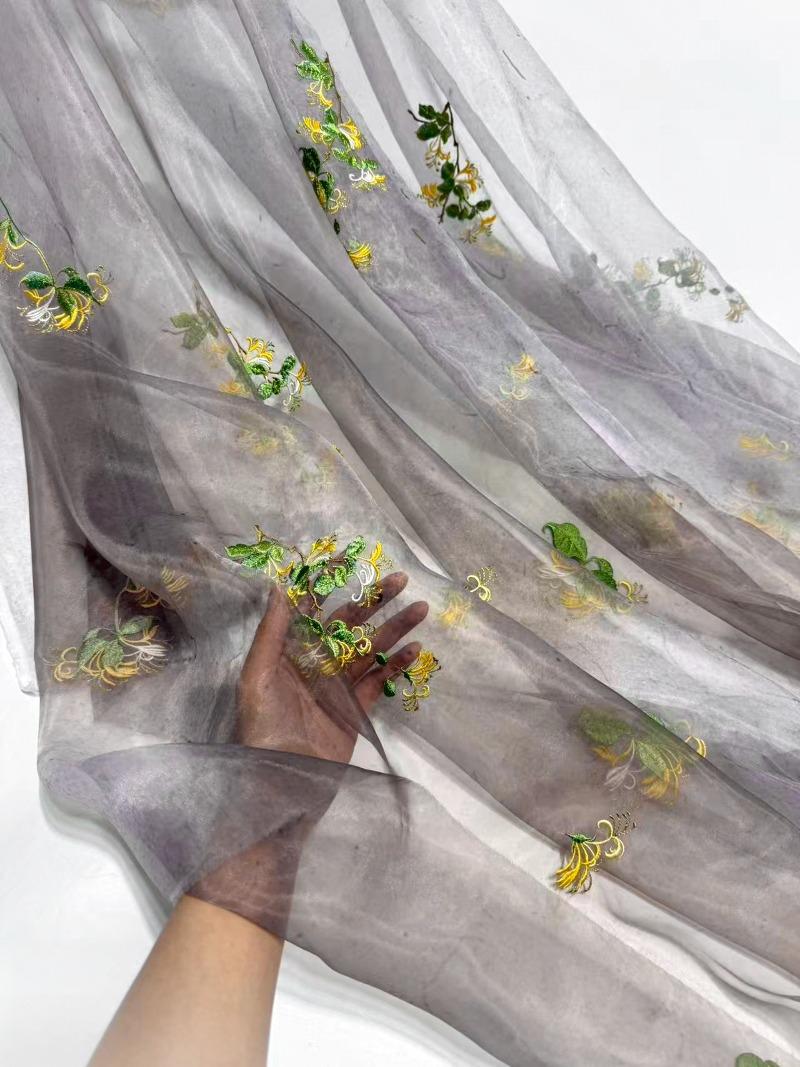 Honeysuckle Embroidered Fabric for Handmade Sewing Chinese Style Hanfu Ancient Skirt Children s Clothing Ladies Cheongsam Fabric 100x150cm
Honeysuckle Embroidered Fabric for Handmade Sewing Chinese Style Hanfu Ancient Skirt Children s Clothing Ladies Cheongsam Fabric 100x150cm