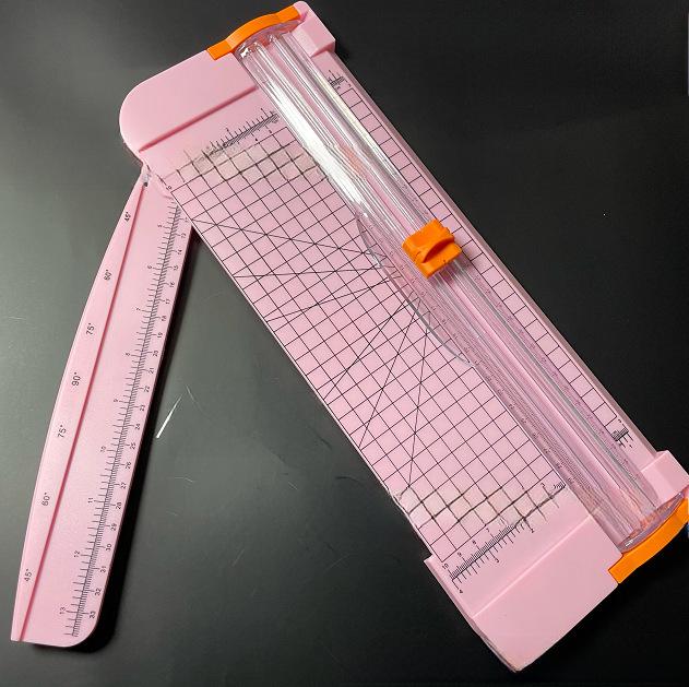 Ручной резак для бумаги формата А4 с пластиковым основанием - Горячая распродажа
Ручной резак для бумаги формата А4 с пластиковым основанием - Горячая распродажа