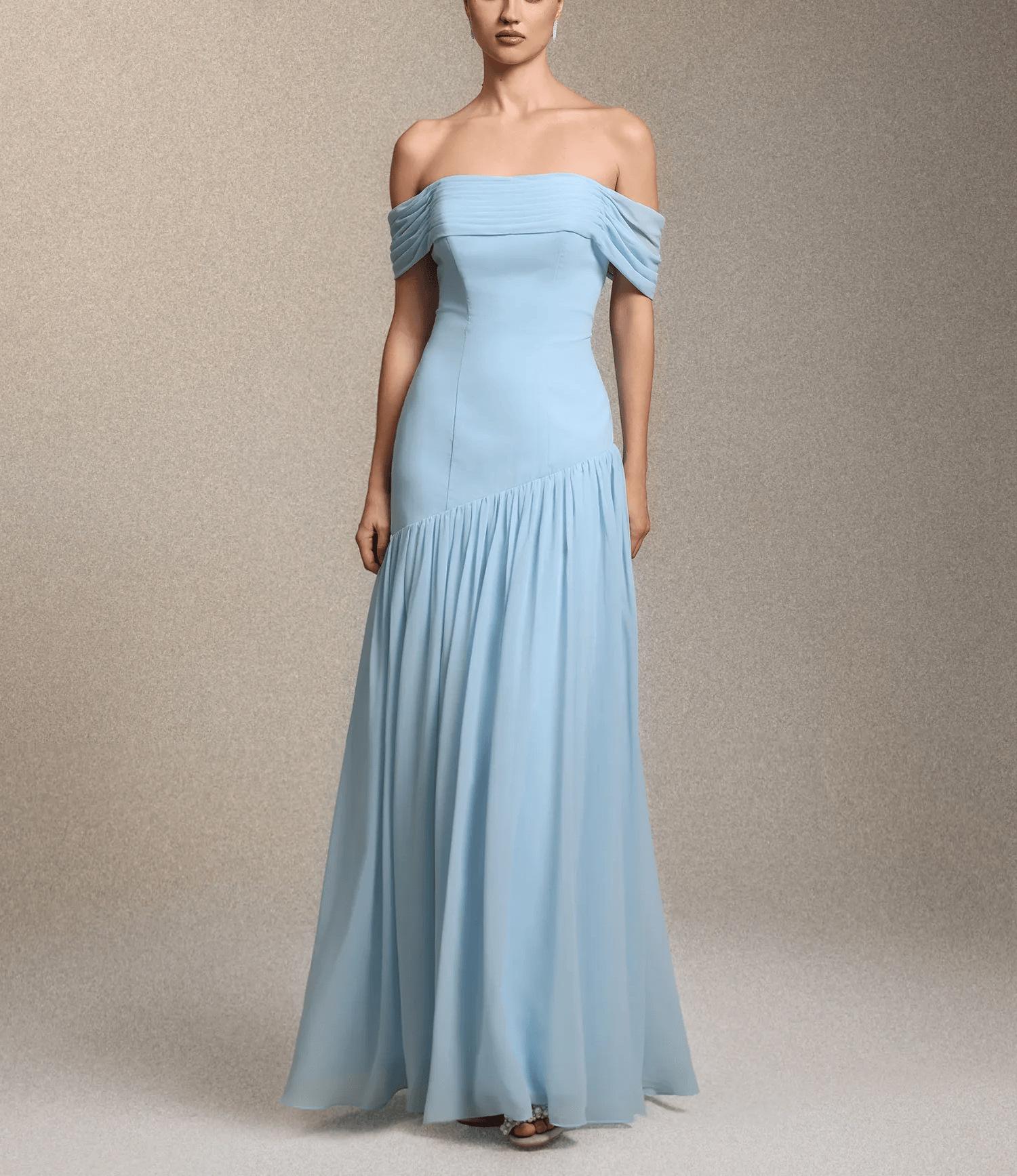New Women s Elegant One-Shoulder Pleated Slim Fit Dress with Large Hem for Europe and America Extra Large
New Women s Elegant One-Shoulder Pleated Slim Fit Dress with Large Hem for Europe and America Extra Large