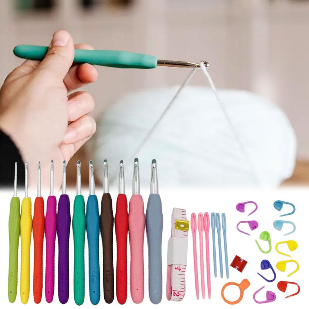 Crochet Hooks Set Blunt Knitting Needles with Case Colorful Crochet Hooks Kit Ergonomic Handle 11 Sizes for Mom Grandma Gifts
Crochet Hooks Set Blunt Knitting Needles with Case Colorful Crochet Hooks Kit Ergonomic Handle 11 Sizes for Mom Grandma Gifts