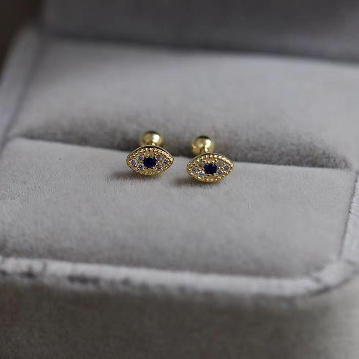 925 Sterling Silver Fashion Inlaid Zircon Devil s Eye Screws Stud Earrings For Women Fine Jewelry золотой
925 Sterling Silver Fashion Inlaid Zircon Devil s Eye Screws Stud Earrings For Women Fine Jewelry золотой