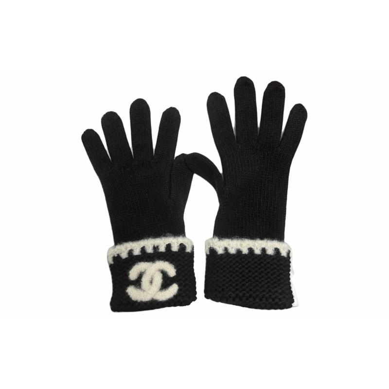 CHANEL Knitted Warm - Wool Gloves Women s Black чорний
CHANEL Knitted Warm - Wool Gloves Women s Black чорний
