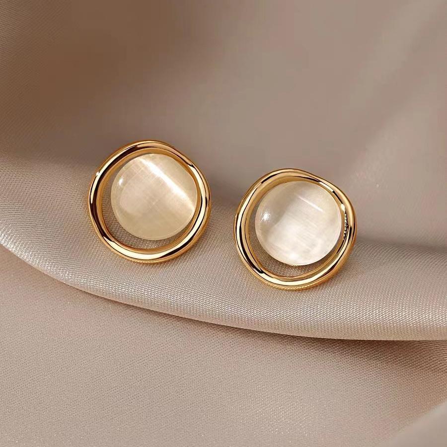 Korean Design Opal Round Stud Earring for Women Temperament Sweet Geometry Zircon Wholesale Christmas Girlfriend Gift
Korean Design Opal Round Stud Earring for Women Temperament Sweet Geometry Zircon Wholesale Christmas Girlfriend Gift