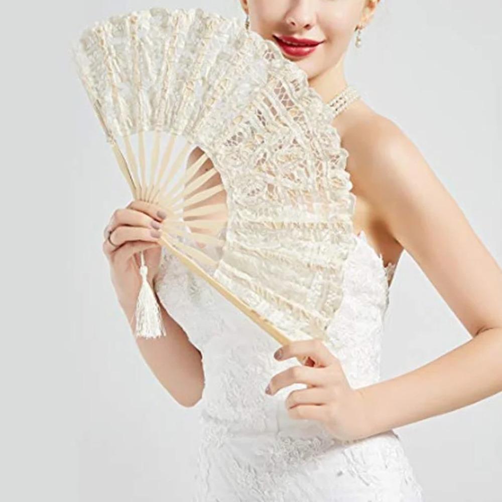 Hand Held Vintage Lace Hand Fan Bamboo Handle Dance Fan Embroidered Folding Fan Summer Gift светло-синий
Hand Held Vintage Lace Hand Fan Bamboo Handle Dance Fan Embroidered Folding Fan Summer Gift светло-синий