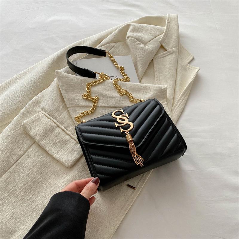 Повседневная сумка-мессенджер в стиле ретро, женская простая повседневная маленькая квадратная сумка, женская летняя новая модная сумка через плечо 2024 года чёрный