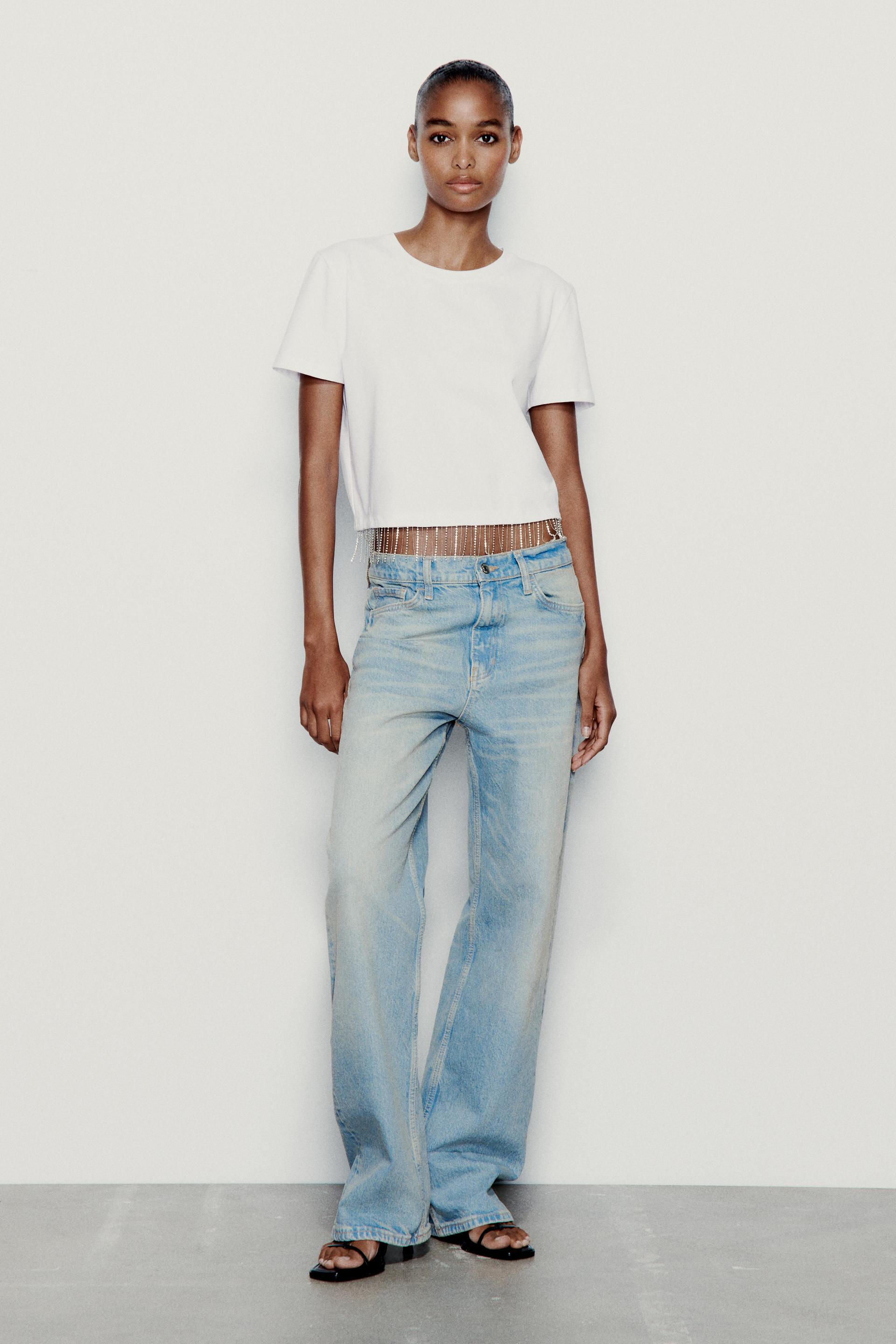 T-SHIRT WITH RHINESTONE FRINGING
T-SHIRT WITH RHINESTONE FRINGING