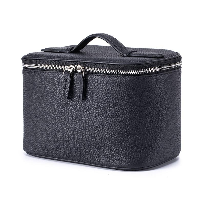 First layer cowhide high-end cosmetic bag large-capacity partition storage bag women s travel portable waterproof toilet bag
First layer cowhide high-end cosmetic bag large-capacity partition storage bag women s travel portable waterproof toilet bag
