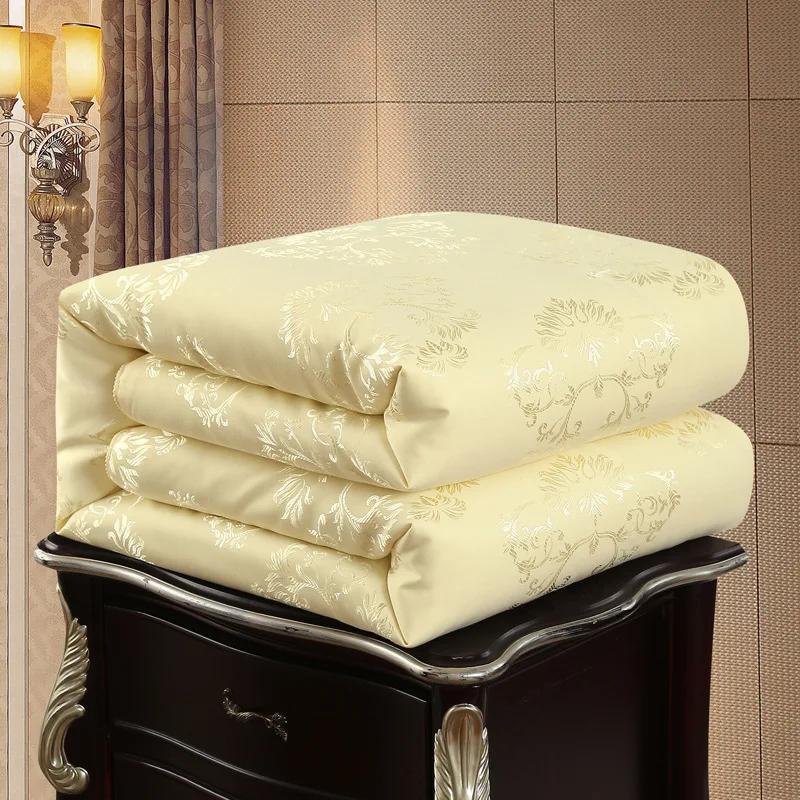 Cotton gold jacquard silk quilt, pure cotton handmade mulberry silk thickened winter quilt core, spring and autumn quilt 150x200cm 1.5kg бежевий
Cotton gold jacquard silk quilt, pure cotton handmade mulberry silk thickened winter quilt core, spring and autumn quilt 150x200cm 1.5kg бежевий