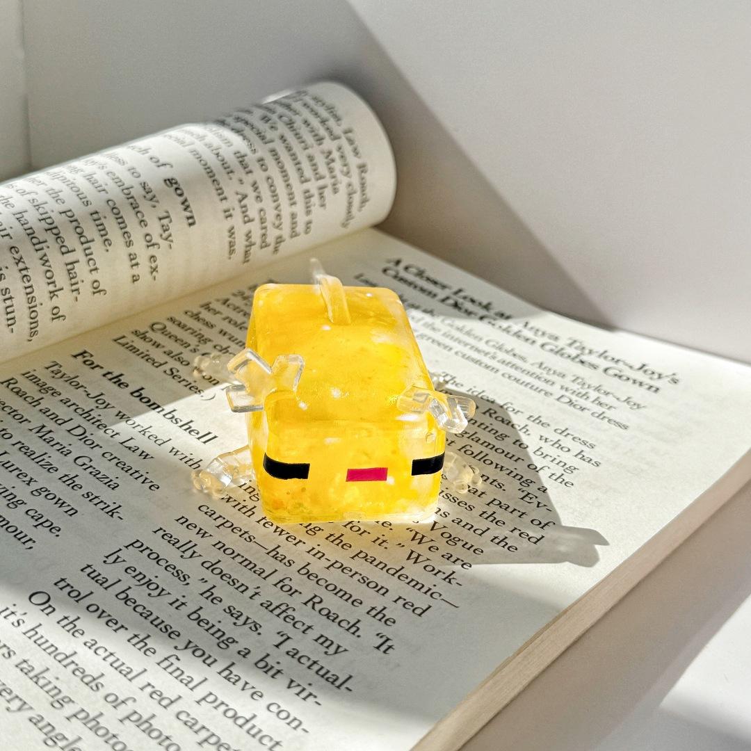 Creative Bestseller: American Salamander Animal-Shaped Moldable Toy Trending Maltose Stress Relief Tool Perfect Gift For Stress Reduction One Size
Creative Bestseller: American Salamander Animal-Shaped Moldable Toy Trending Maltose Stress Relief Tool Perfect Gift For Stress Reduction One Size