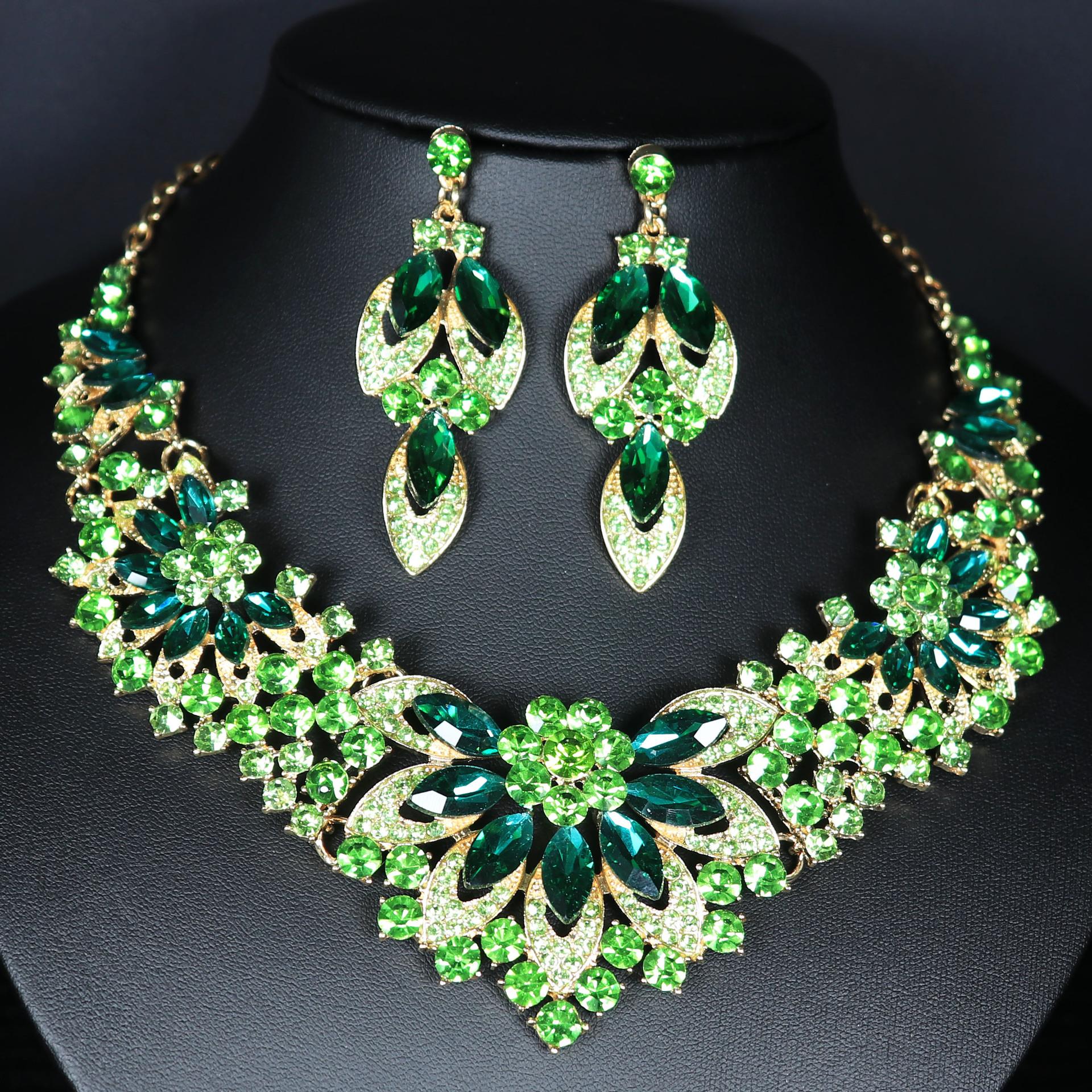 Товар Серьги Комплект Цепочка 2-х Части Кристалл Стеклянный Сплав Платье Аксессуары Женское Ожерелье зелёный
Товар Серьги Комплект Цепочка 2-х Части Кристалл Стеклянный Сплав Платье Аксессуары Женское Ожерелье зелёный