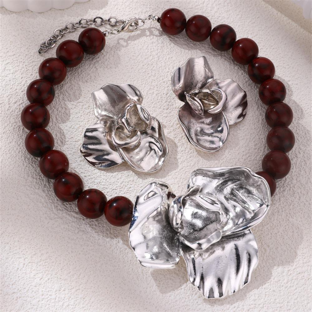 Baroque Flower Beaded Pendant Multilayer Fashion Jewelry Sets Tassels Necklaces Earrings Women Style 1
Baroque Flower Beaded Pendant Multilayer Fashion Jewelry Sets Tassels Necklaces Earrings Women Style 1