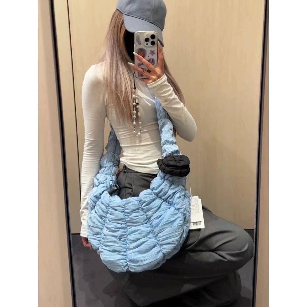 JIAERDI Korean Style Balletcore Bow Shoulder Bag Women Pleated Large Capacity Cloud Bag Ladies Sweet Cute Crossbody Bag 2025 New 32x30cm синий
JIAERDI Korean Style Balletcore Bow Shoulder Bag Women Pleated Large Capacity Cloud Bag Ladies Sweet Cute Crossbody Bag 2025 New 32x30cm синий