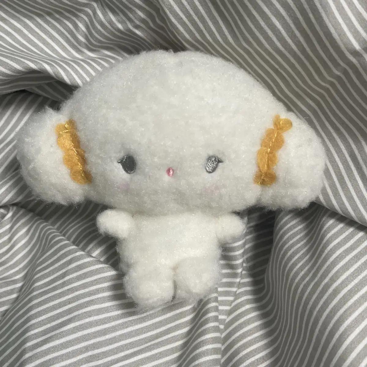 Corgi Goose Japan Sanrio Genuine Mascot Doll Key Ring
Corgi Goose Japan Sanrio Genuine Mascot Doll Key Ring