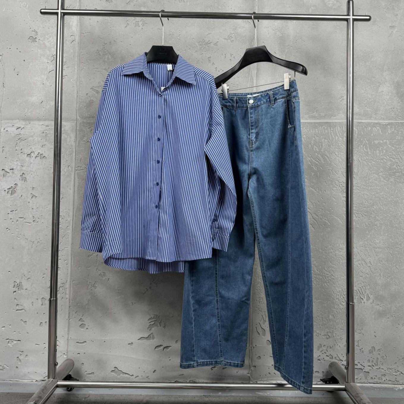 Spring Blue & White Striped Shirt with Drapey Wide-Leg Jeans Set for Women XL (suggested 60-70 kg)
Spring Blue & White Striped Shirt with Drapey Wide-Leg Jeans Set for Women XL (suggested 60-70 kg)