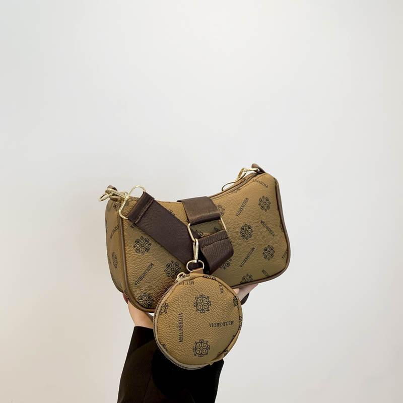 В этом году популярная сумка-мессенджер на плечо с принтом в иностранном стиле 2025 нишевый дизайн универсальная маленькая квадратная сумка в стиле ins корейская версия женской сумки
В этом году популярная сумка-мессенджер на плечо с принтом в иностранном стиле 2025 нишевый дизайн универсальная маленькая квадратная сумка в стиле ins корейская версия женской сумки