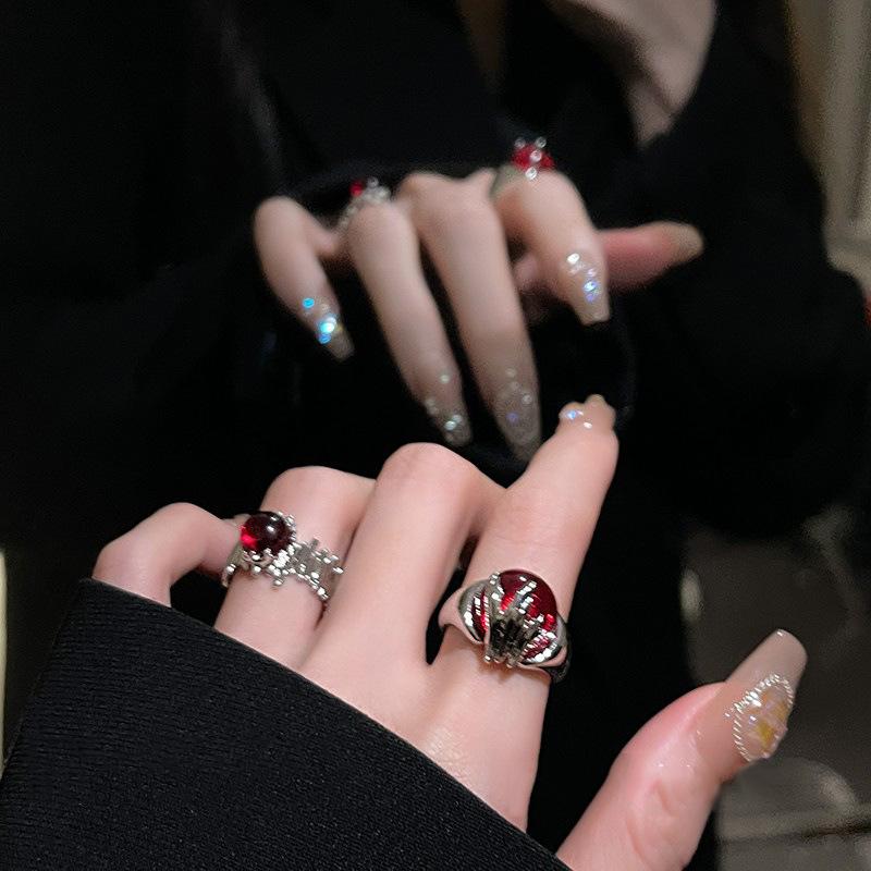 2023 Новое нерегулярное рубиновое кольцо с регулируемым отверстием High Sense Ring Fashion Party Jewellery Gift
2023 Новое нерегулярное рубиновое кольцо с регулируемым отверстием High Sense Ring Fashion Party Jewellery Gift