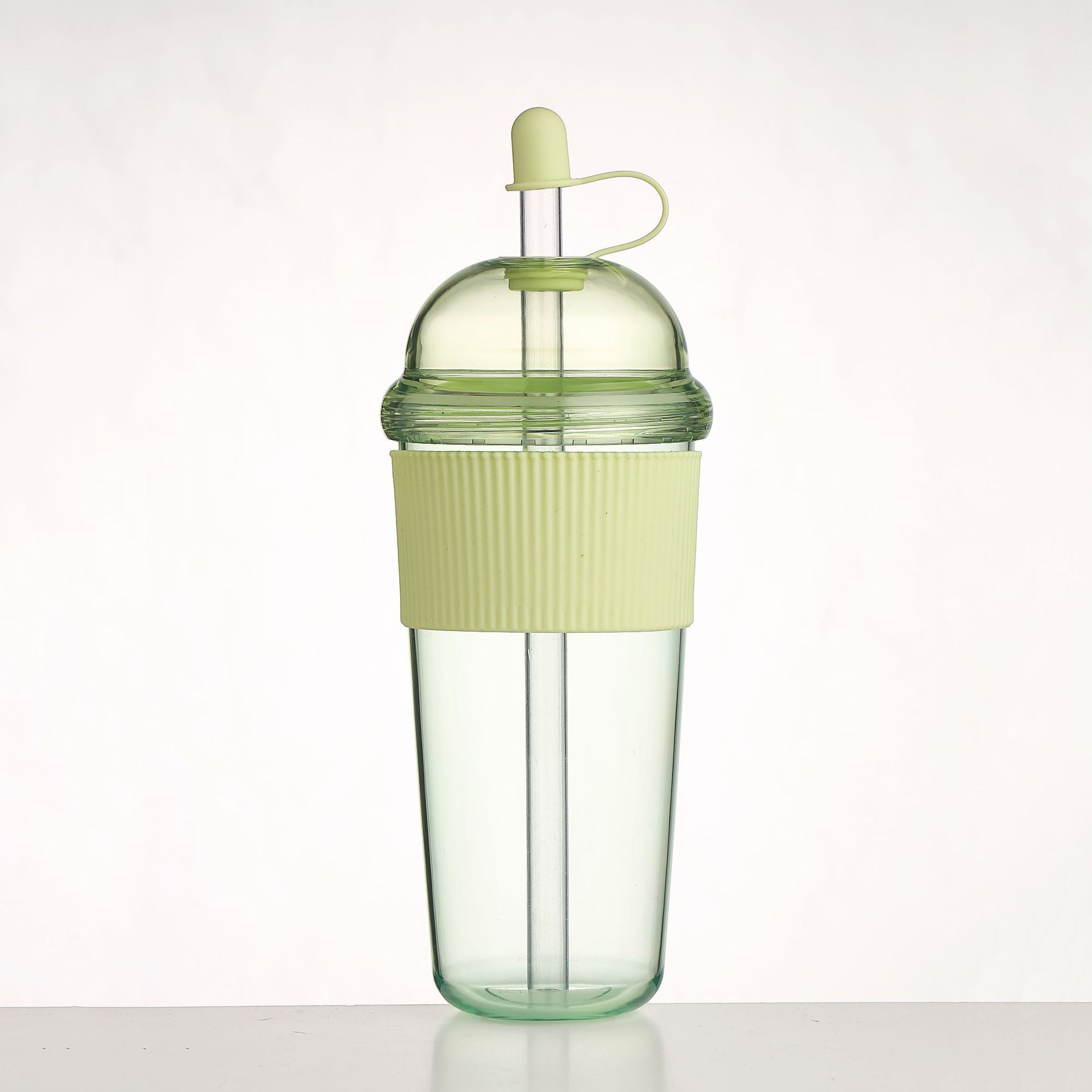 630ML Straw Cup with Lid and Straw Portable Large Capacity Coffee Milk Tea Cup Ins Style Water Cup for Office Workers Juice Mug зелений
630ML Straw Cup with Lid and Straw Portable Large Capacity Coffee Milk Tea Cup Ins Style Water Cup for Office Workers Juice Mug зелений