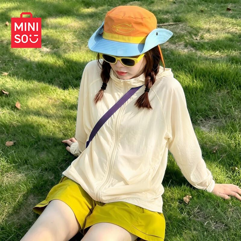 MINISO Women s UPF50+ Loose-Fit Hooded Sun Protection Jacket M
MINISO Women s UPF50+ Loose-Fit Hooded Sun Protection Jacket M