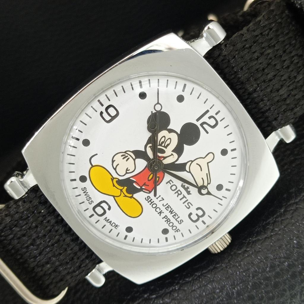 VINTAGE HAND-WINDING SWISS MENS REFURBISHED WHITE COLOR DIAL WATCH a707301-1
VINTAGE HAND-WINDING SWISS MENS REFURBISHED WHITE COLOR DIAL WATCH a707301-1